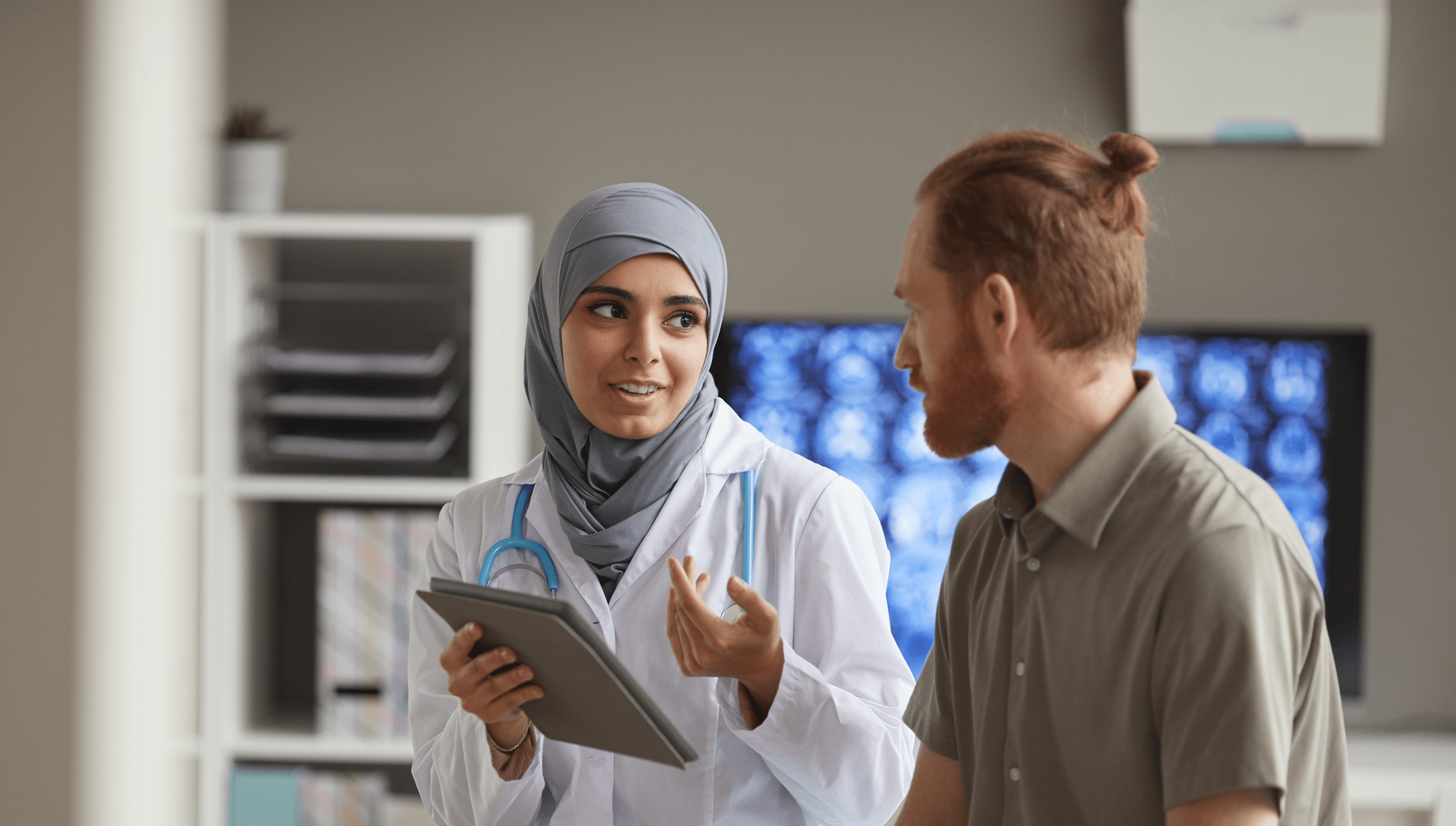 patient-visiting-the-doctor-2021-08-29-18-27-34-utc